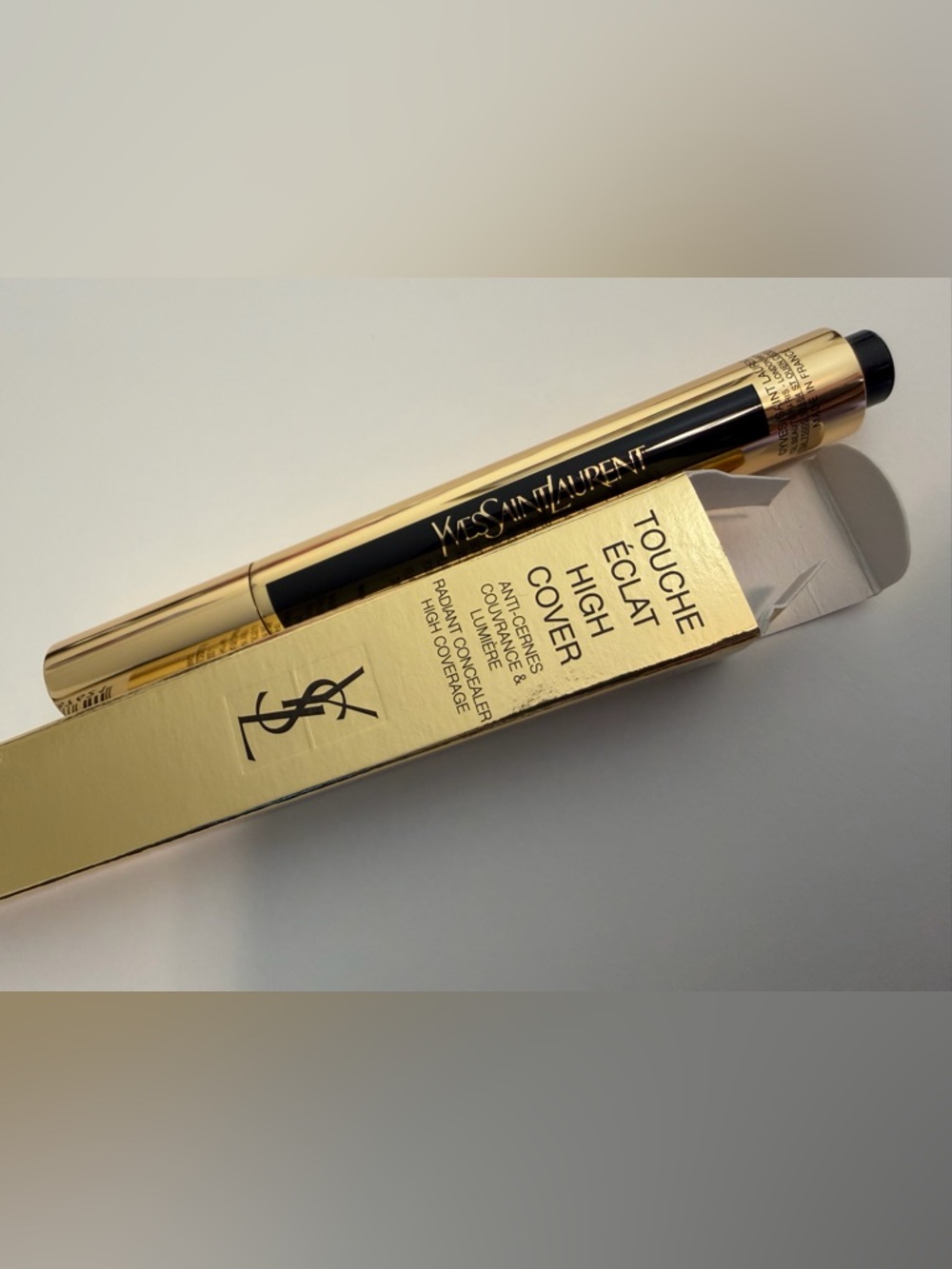 Yves Saint Laurent Radiant Concealer in “2 Ivory”